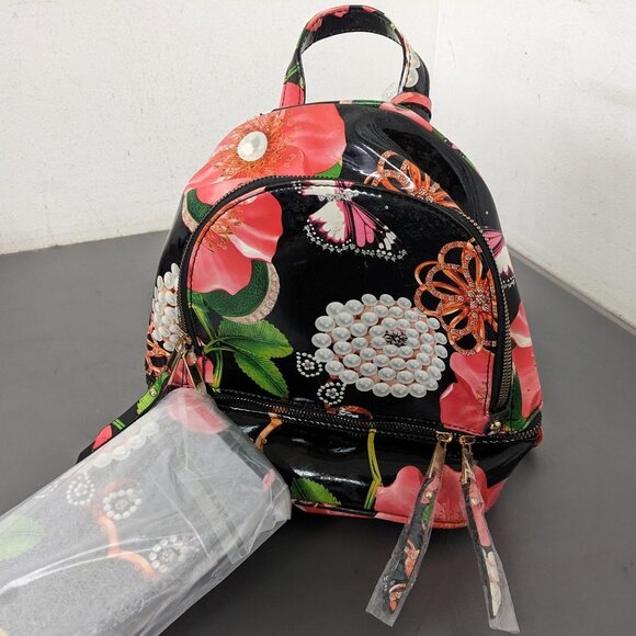 NWT  Le Miel 3 in 1 Convertible Backpack with wallet and coin pouvch main image 4